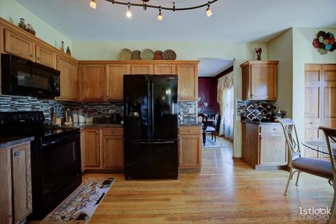 Tiny photo for 220 Carroll Way, Bartlett, IL 60103 (MLS # 12587918)