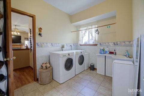 Tiny photo for 220 Carroll Way, Bartlett, IL 60103 (MLS # 12587918)