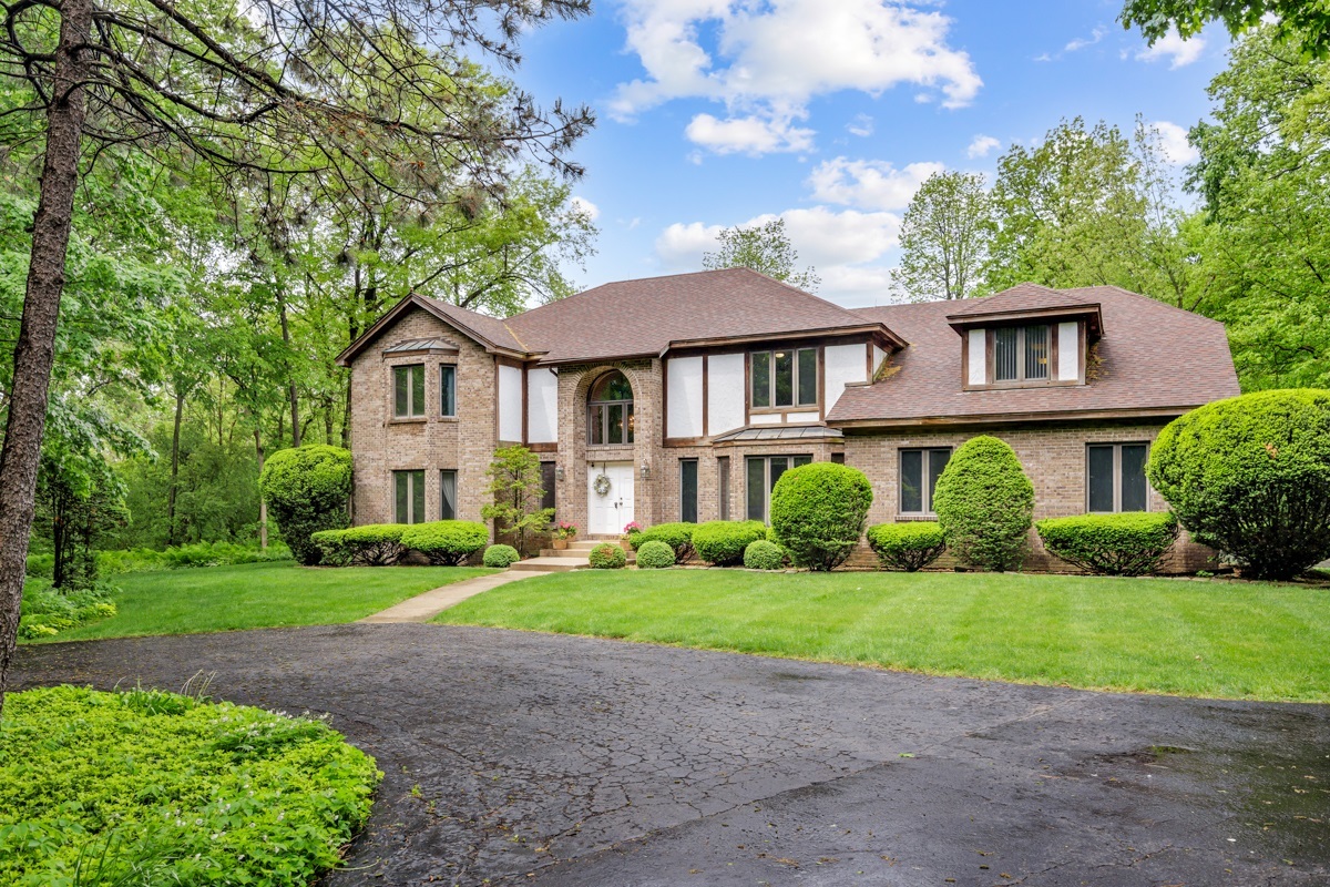 8N258 Brierwood Lane