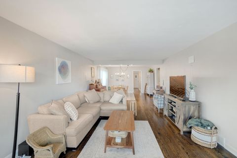 Tiny photo for 5337 W 102nd Street, Oak Lawn, IL 60453 (MLS # 12596366)