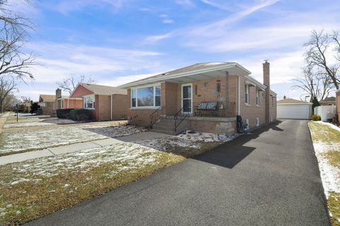 Tiny photo for 5337 W 102nd Street, Oak Lawn, IL 60453 (MLS # 12596366)