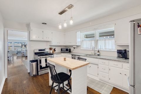 Tiny photo for 5337 W 102nd Street, Oak Lawn, IL 60453 (MLS # 12596366)