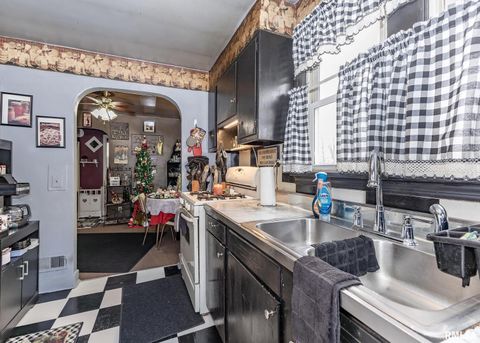 Tiny photo for 116 W GARFIELD Street, Kewanee, IL 61443 (MLS # QC4270012)