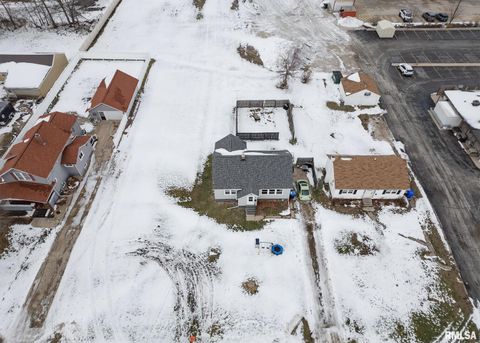 Tiny photo for 116 W GARFIELD Street, Kewanee, IL 61443 (MLS # QC4270012)