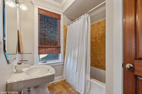 Tiny photo for 9435 Central Park Avenue, Evanston, IL 60203 (MLS # 12699323)