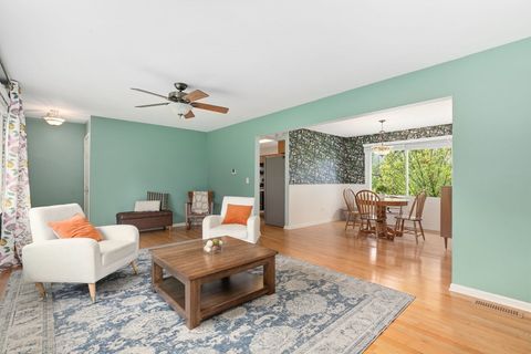 Tiny photo for 602 Hickory Road, Woodstock, IL 60098 (MLS # 12632061)