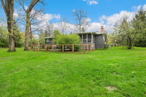 Tiny photo for 602 Hickory Road, Woodstock, IL 60098 (MLS # 12632061)
