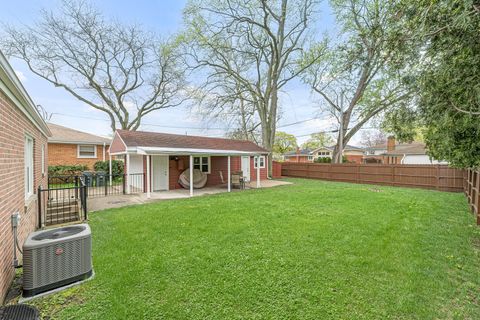 Tiny photo for 8926 Menard Avenue, Morton Grove, IL 60053 (MLS # 12615726)