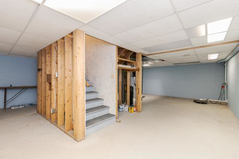 Tiny photo for 1402 E Indiana Avenue, Pontiac, IL 61764 (MLS # 12605394)