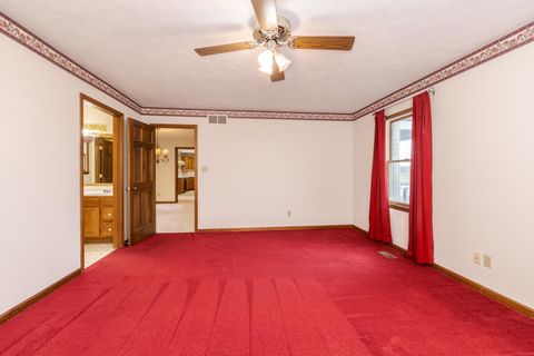 Tiny photo for 1402 E Indiana Avenue, Pontiac, IL 61764 (MLS # 12605394)