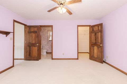 Tiny photo for 1402 E Indiana Avenue, Pontiac, IL 61764 (MLS # 12605394)