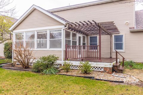 Tiny photo for 1402 E Indiana Avenue, Pontiac, IL 61764 (MLS # 12605394)