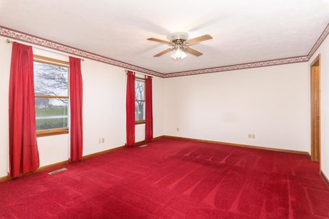 Tiny photo for 1402 E Indiana Avenue, Pontiac, IL 61764 (MLS # 12605394)