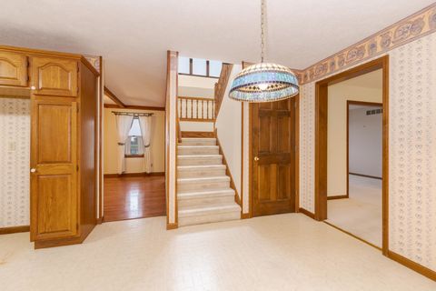 Tiny photo for 1402 E Indiana Avenue, Pontiac, IL 61764 (MLS # 12605394)