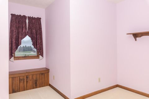 Tiny photo for 1402 E Indiana Avenue, Pontiac, IL 61764 (MLS # 12605394)