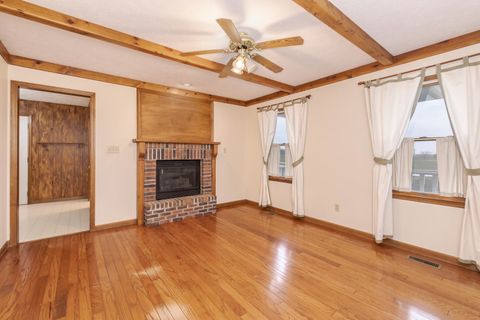 Tiny photo for 1402 E Indiana Avenue, Pontiac, IL 61764 (MLS # 12605394)