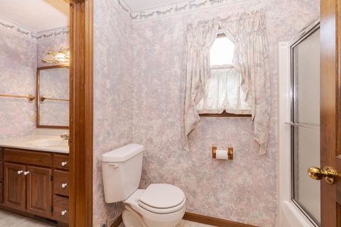 Tiny photo for 1402 E Indiana Avenue, Pontiac, IL 61764 (MLS # 12605394)