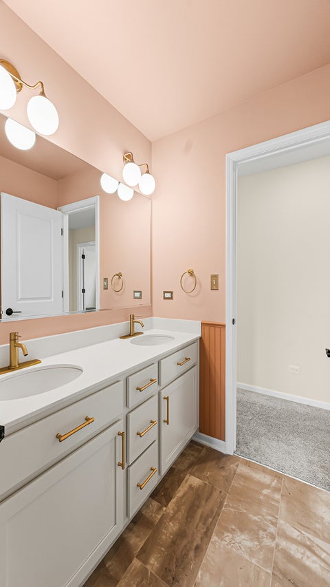 Tiny photo for Hawthorn Woods, IL 60047 (MLS # 12719575)