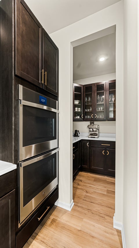 Tiny photo for Hawthorn Woods, IL 60047 (MLS # 12719575)