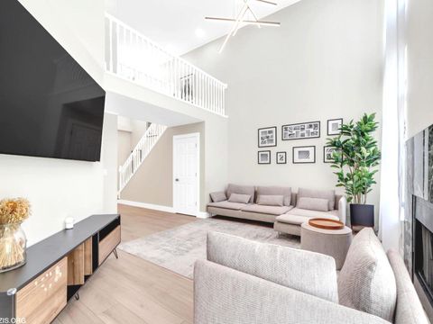 Tiny photo for 2902 Belle Lane, Schaumburg, IL 60193 (MLS # 12444577)