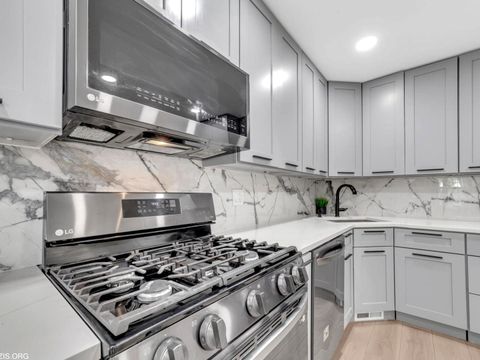 Tiny photo for 2902 Belle Lane, Schaumburg, IL 60193 (MLS # 12444577)