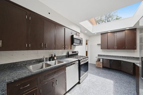 Tiny photo for 6006 N LAWNDALE Avenue, Chicago, IL 60659 (MLS # 12645300)