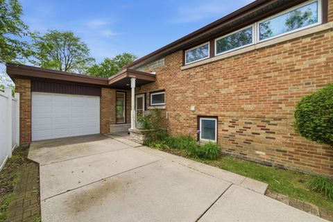 Tiny photo for 6006 N LAWNDALE Avenue, Chicago, IL 60659 (MLS # 12645300)
