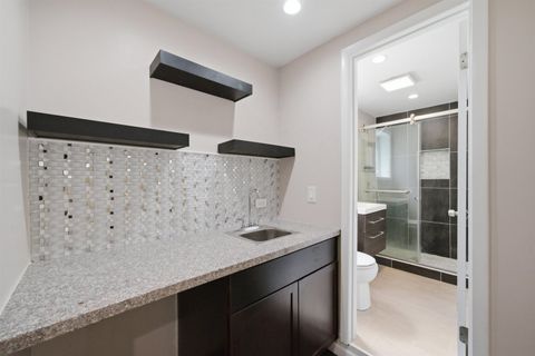 Tiny photo for 6006 N LAWNDALE Avenue, Chicago, IL 60659 (MLS # 12645300)
