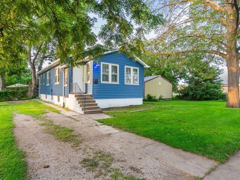 Tiny photo for 915 E Prairie Street, Pontiac, IL 61764 (MLS # 12502301)