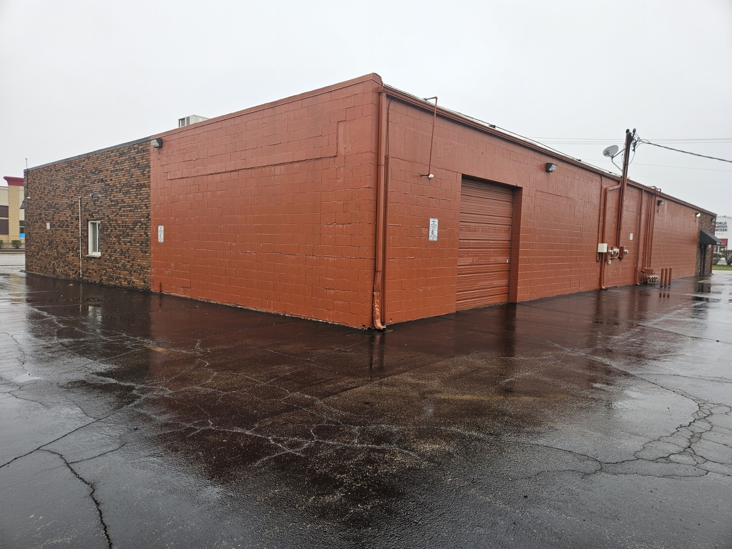 114 N Larkin Avenue