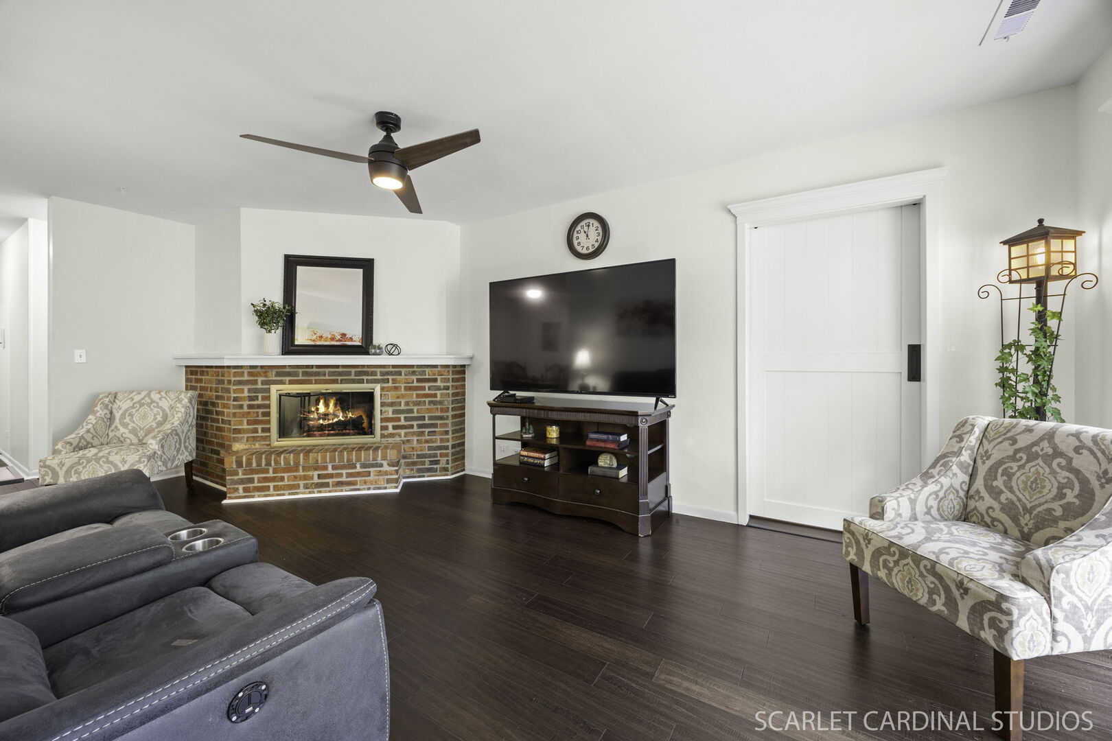 2S414 Emerald Green Drive G