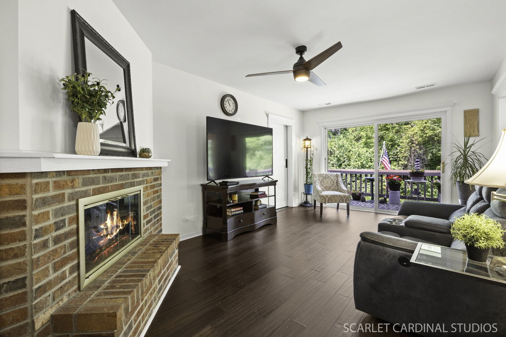 2S414 Emerald Green Drive G