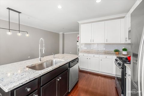 Tiny photo for 305 Lexington Lane, Rolling Meadows, IL 60008 (MLS # 12610126)