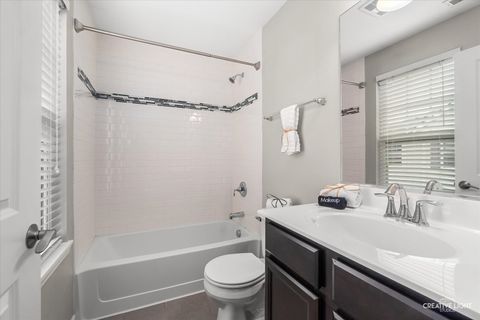 Tiny photo for 305 Lexington Lane, Rolling Meadows, IL 60008 (MLS # 12610126)