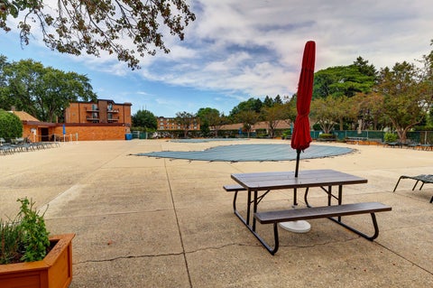 Tiny photo for 1206 S New Wilke Road #403, Arlington Heights, IL 60005 (MLS # 12771323)