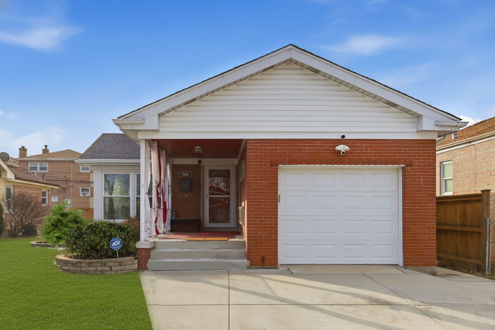 9806 S HARDING Avenue