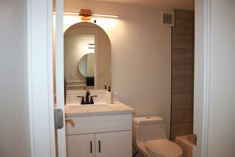 Tiny photo for 9701 Dee Road #4K, Niles, IL 60714 (MLS # 12703070)