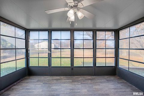 Tiny photo for 708 PAWNEE Street, Duquoin, IL 62832 (MLS # EB460666)