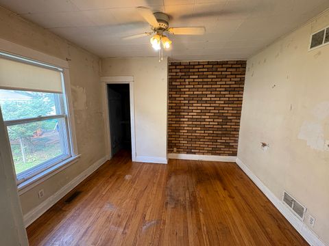 Tiny photo for 237 S Villa Avenue, Elmhurst, IL 60126 (MLS # 12471386)
