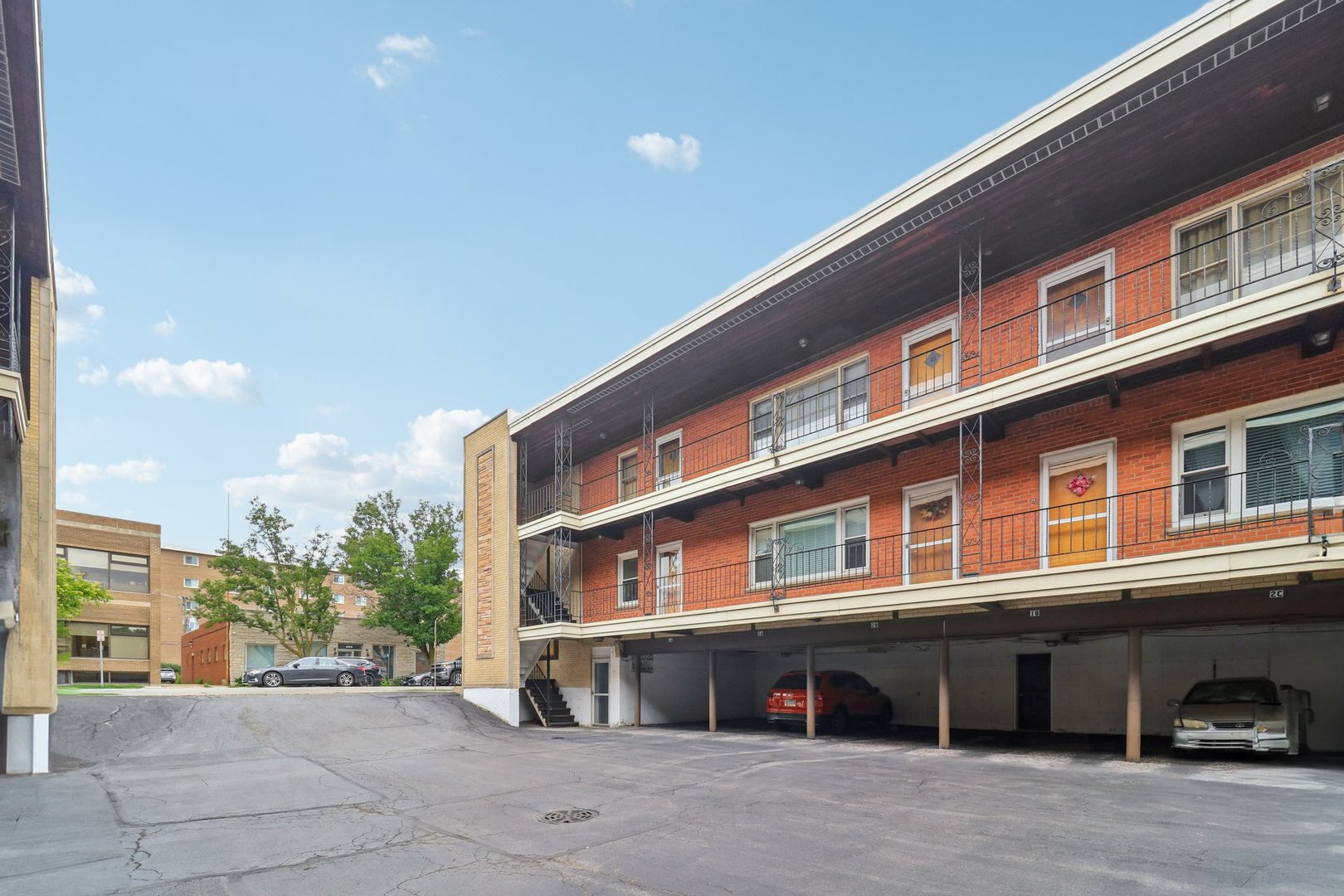 409 Lathrop Avenue 1A