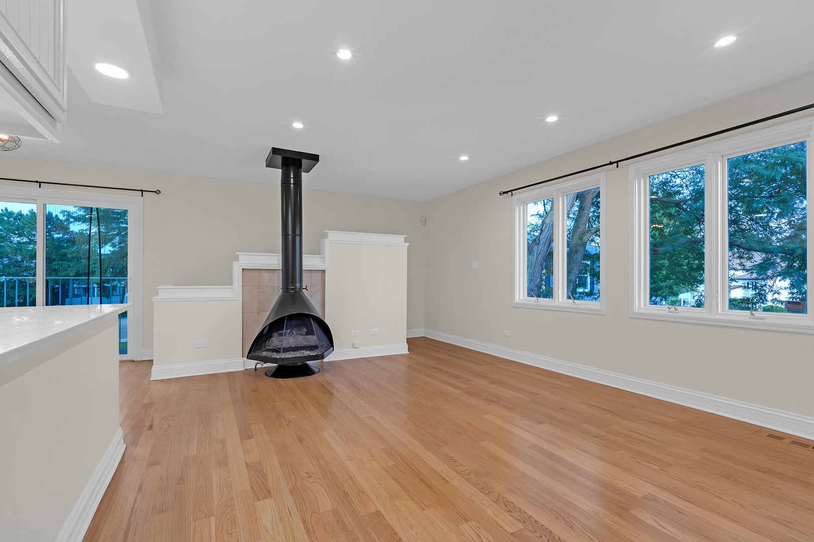 608 Inverrary Lane 608