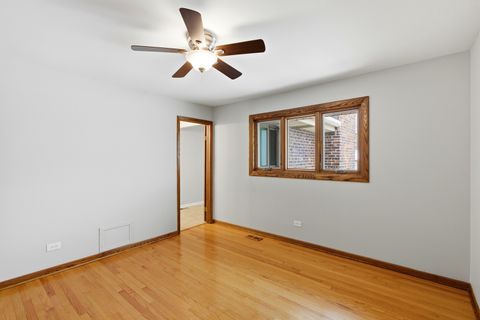 Tiny photo for 581 Victoria Lane, Wood Dale, IL 60191 (MLS # 12524128)