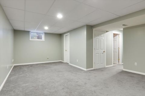 Tiny photo for 1204 Colonial Avenue, Bloomington, IL 61701 (MLS # 12512907)