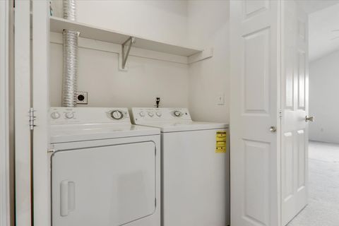 Tiny photo for 1204 Colonial Avenue, Bloomington, IL 61701 (MLS # 12512907)