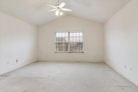 Tiny photo for 1204 Colonial Avenue, Bloomington, IL 61701 (MLS # 12512907)