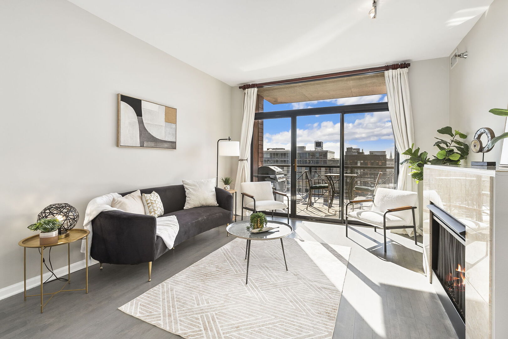 3232 N Halsted Street D810