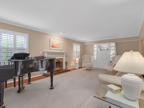 Tiny photo for 5 Knight Hill Lane, Buffalo Grove, IL 60089 (MLS # 12644443)
