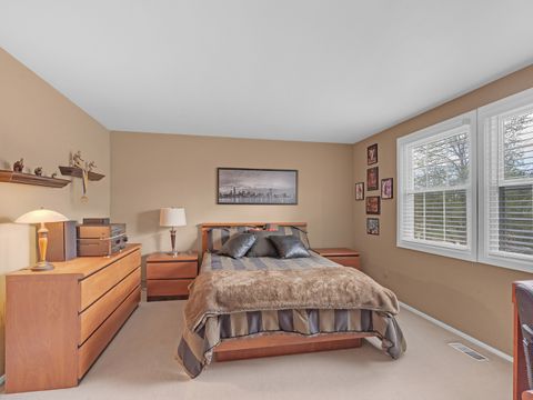 Tiny photo for 5 Knight Hill Lane, Buffalo Grove, IL 60089 (MLS # 12644443)