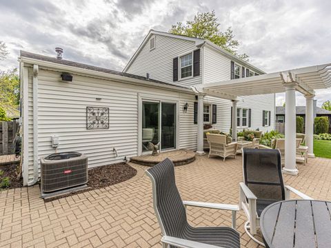 Tiny photo for 5 Knight Hill Lane, Buffalo Grove, IL 60089 (MLS # 12644443)
