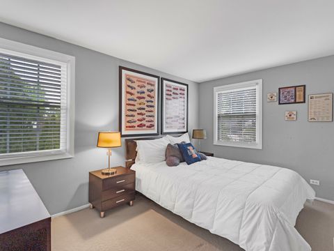Tiny photo for 5 Knight Hill Lane, Buffalo Grove, IL 60089 (MLS # 12644443)